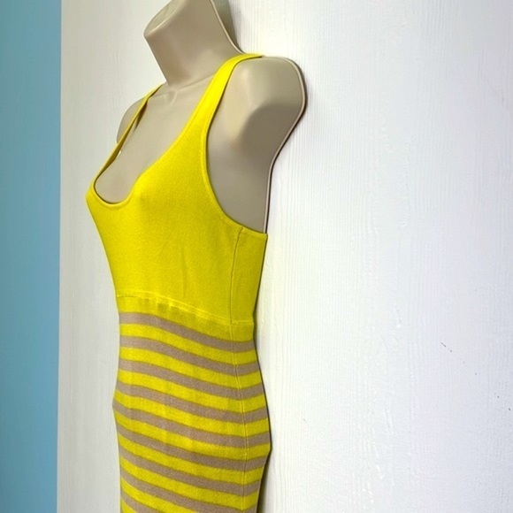 Bebe - Yellow And Tan Stripe Sleeveless Racerback Maxi Dress Size Medium - Picture 6 of 11